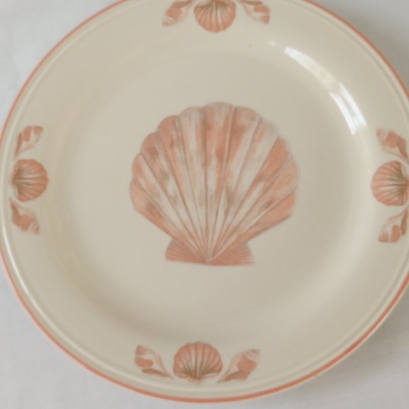 Two Sangostone Salad Dessert Plates Coquille Shells - Picture 3 of 6